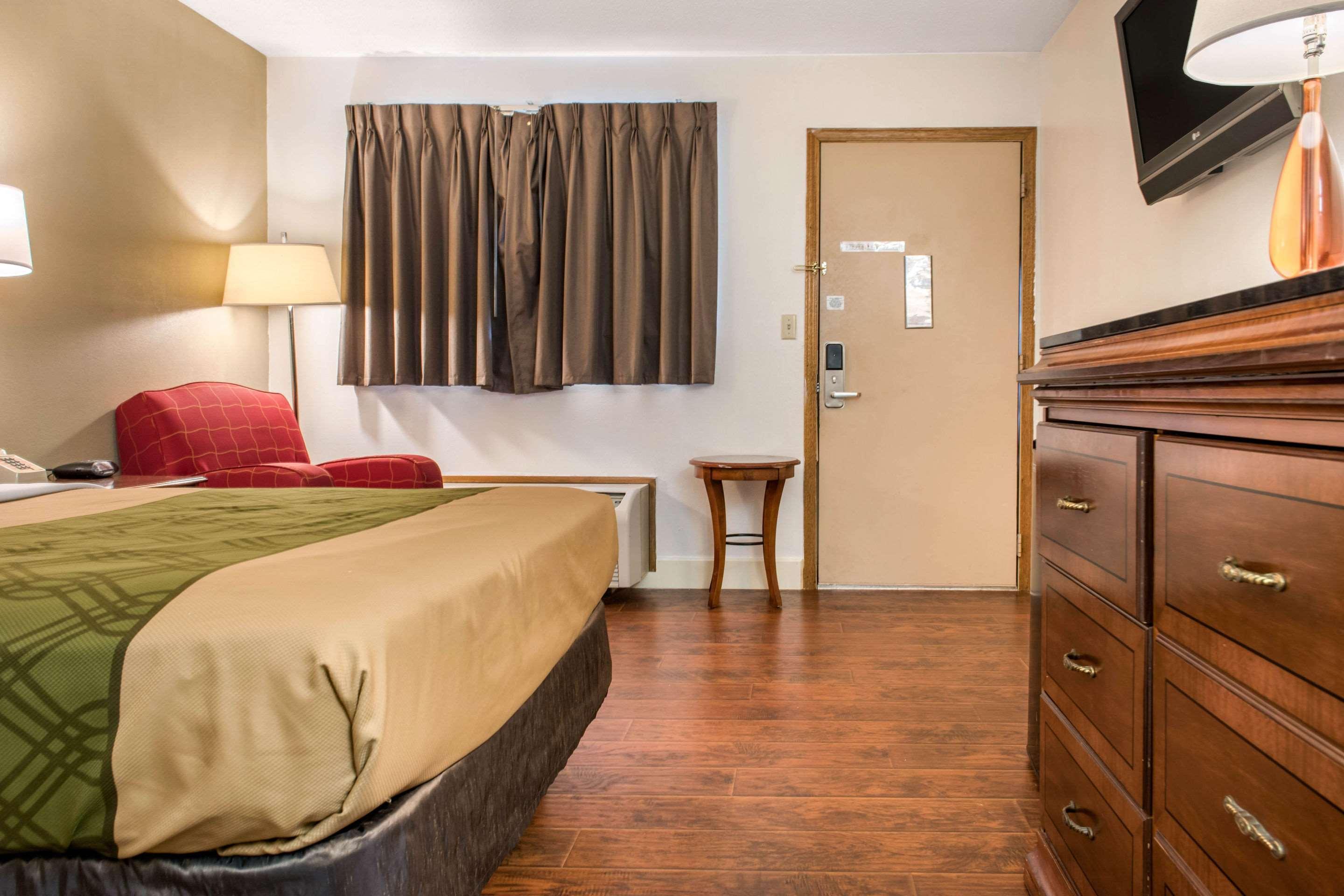 Econo Lodge Holland Εξωτερικό φωτογραφία