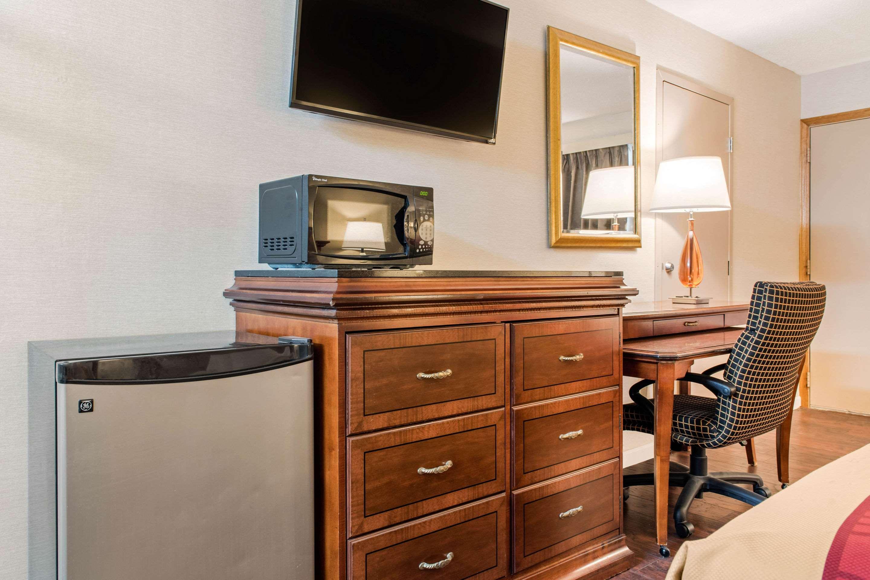 Econo Lodge Holland Εξωτερικό φωτογραφία