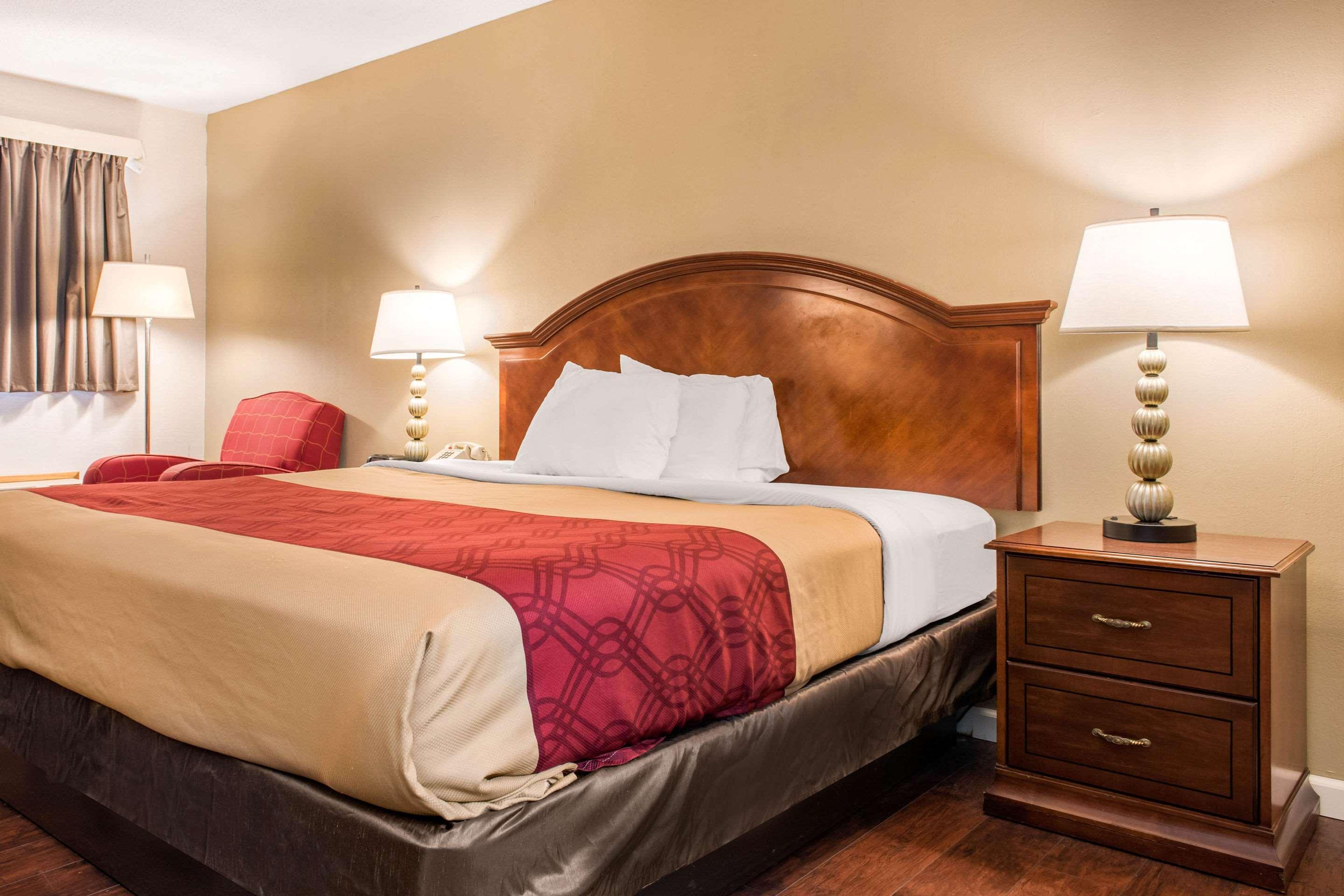 Econo Lodge Holland Εξωτερικό φωτογραφία