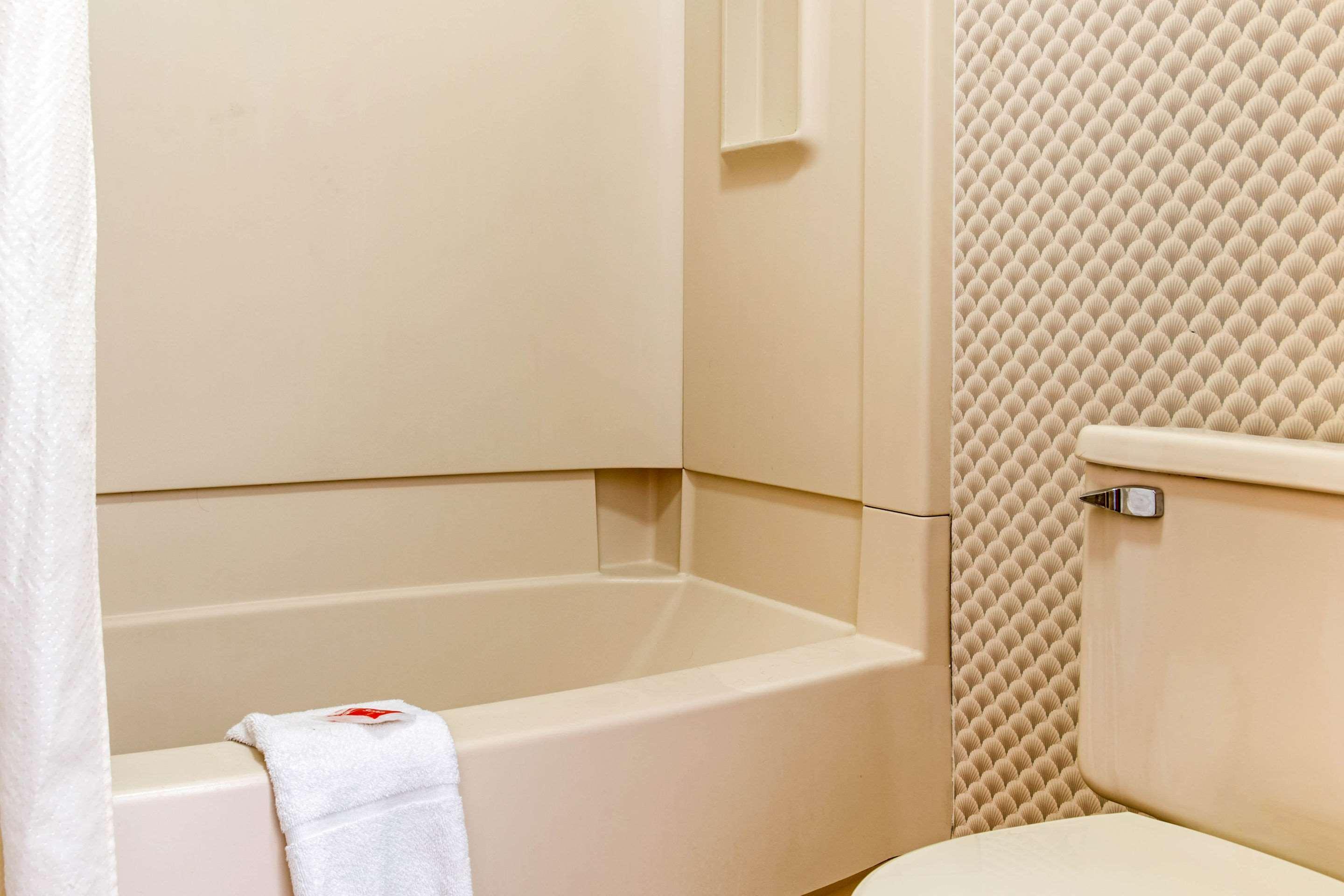 Econo Lodge Holland Εξωτερικό φωτογραφία