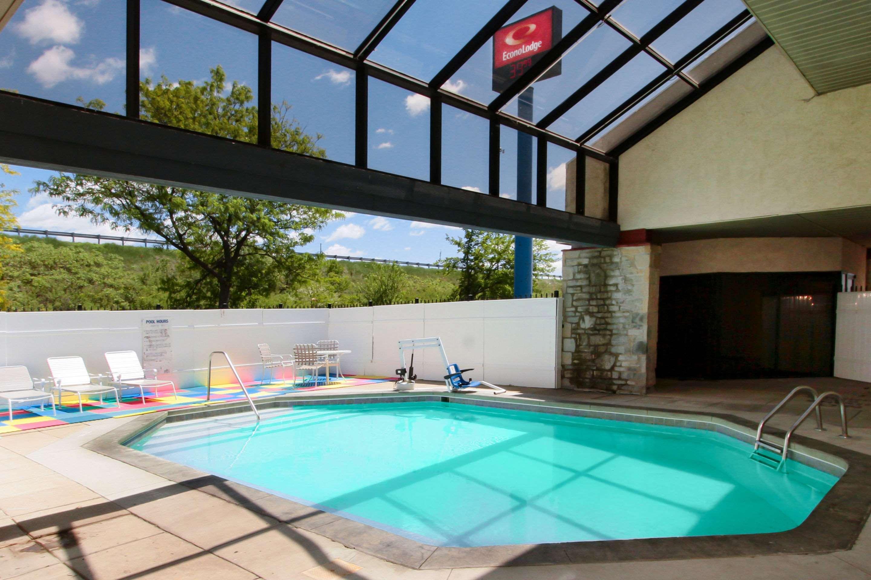 Econo Lodge Holland Εξωτερικό φωτογραφία