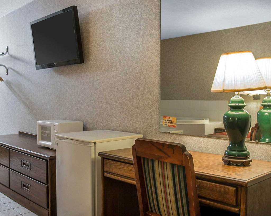 Econo Lodge Holland Δωμάτιο φωτογραφία